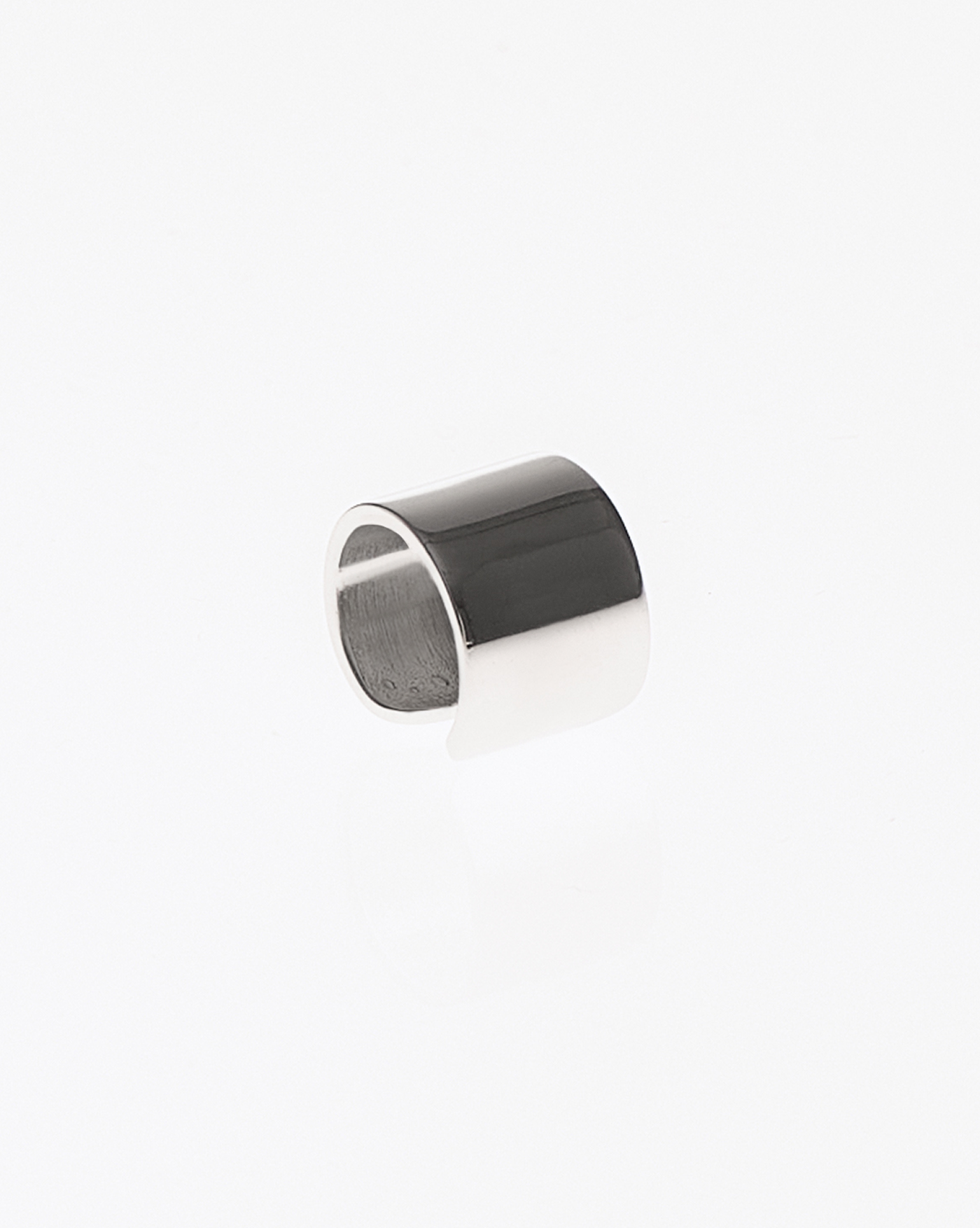 ONA EAR CUFF SILVER