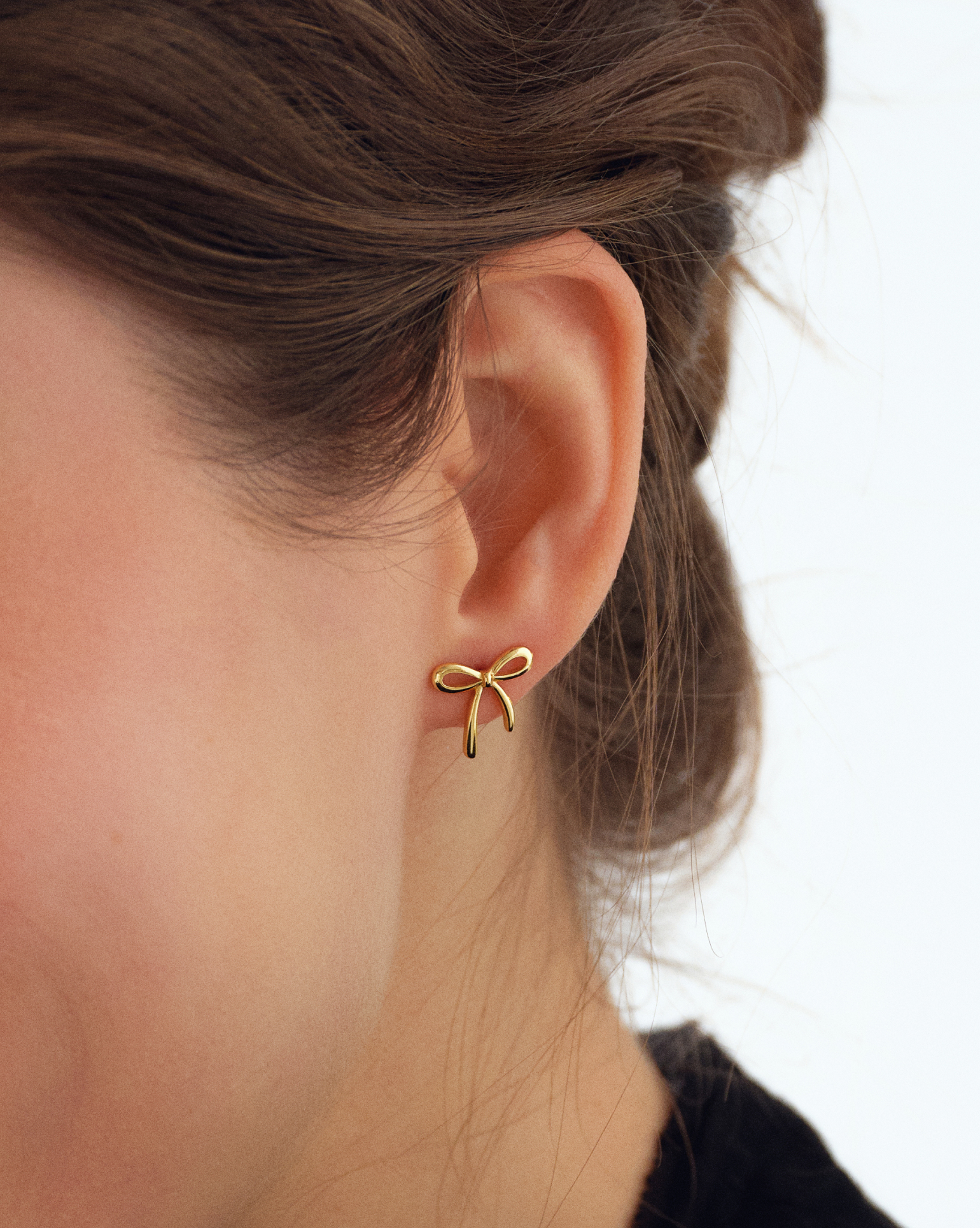 BELLA BOWS STUDS GOLD