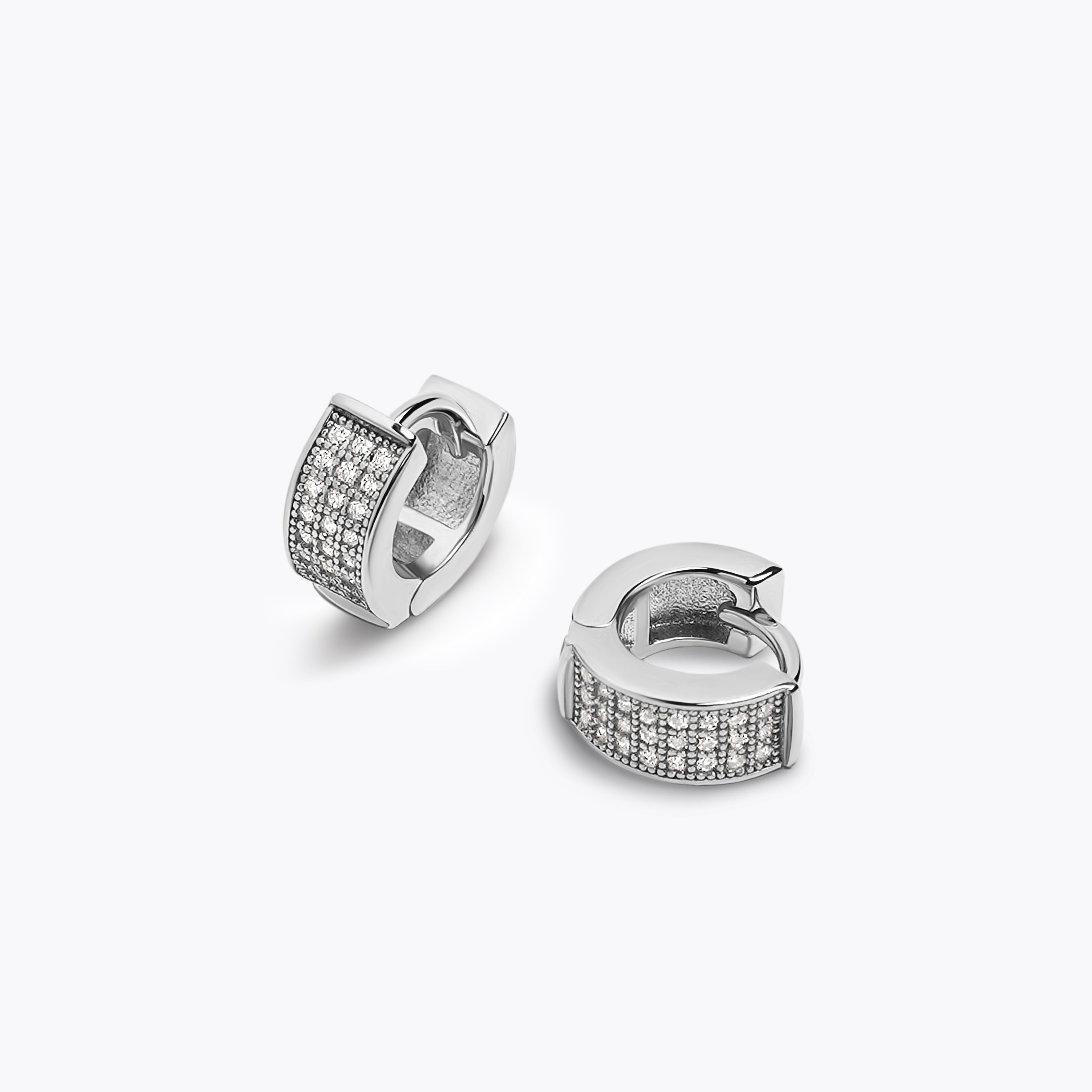 Elara Huggies Silver