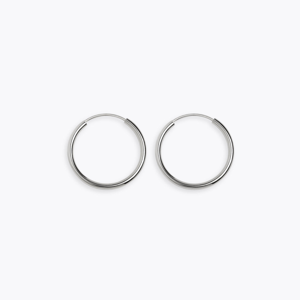 Noa Slim Hoops Medium Silver